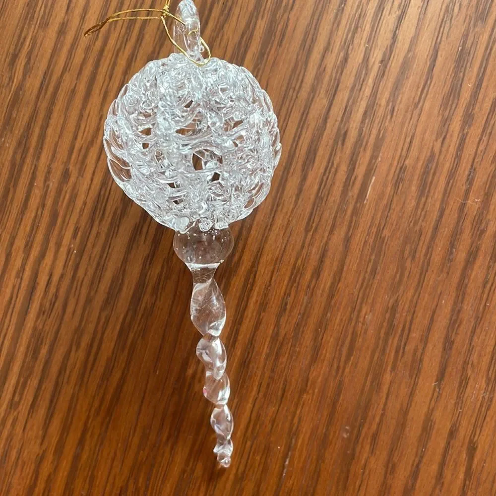 ‎2 blown glass Christmas tree ornaments